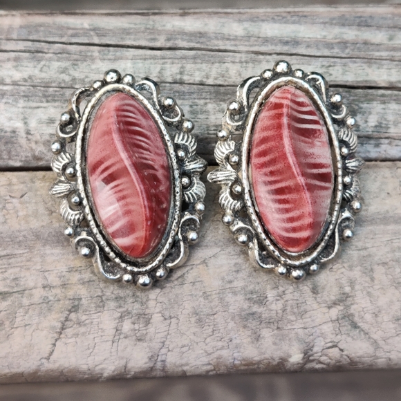 Vintage Selro Selini Pink Lucite Earrings - Picture 11 of 13